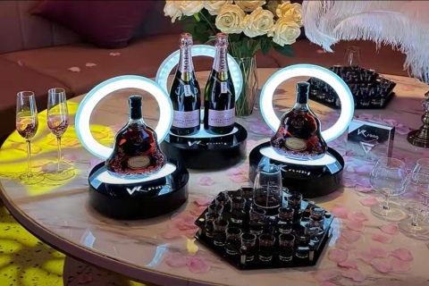 巴音郭楞夜总会招聘,巴音郭楞商务夜总会招聘,高端场所舞台期待